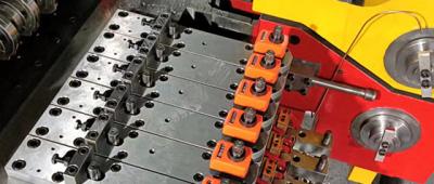 Skillnad mellan maskiner för bultformning och maskiner för formning av delar